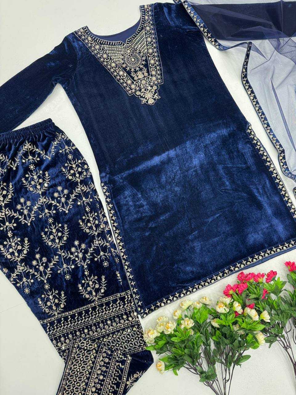 YNF VELVET KESH239 187 SUITS & DRESSES PAKISTANI WEDDING LADIES SUITS MANUFACTUR- Kapda Export