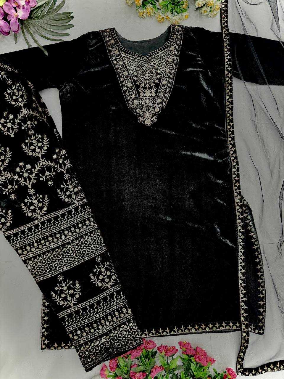 YNF VELVET KESH239 187 SUITS & DRESSES PAKISTANI WEDDING LADIES SUITS MANUFACTUR- Kapda Export