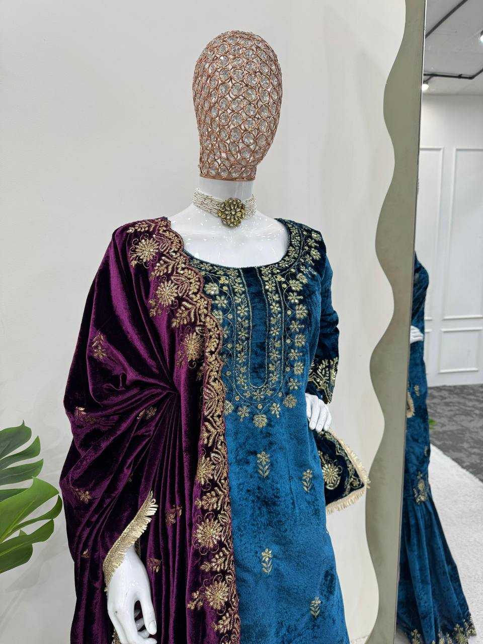 YNF VELVET RIN169 5778 SUITS & DRESSES WHOLESALE EMBROIDEREY WEDDING SHARARA SALWAR VELVET SUITS MANUFACTURE- Kapda Export