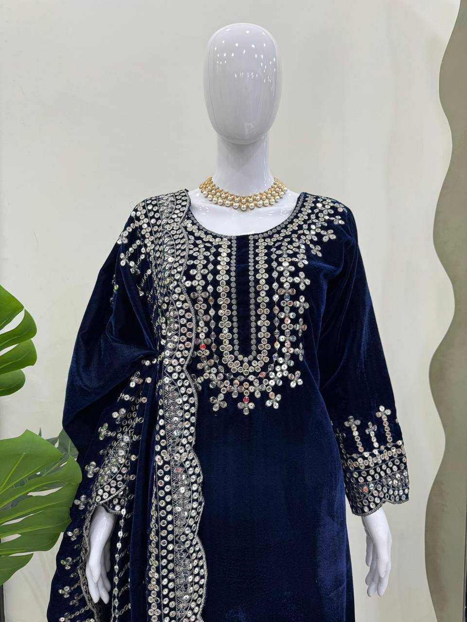 YNF VELVET RIN169 5793 SUITS & DRESSES WHOLESALE EMBROIDERY VELVET PARTY WEAR PAKISTANI MANUFACTURE- Kapda Export