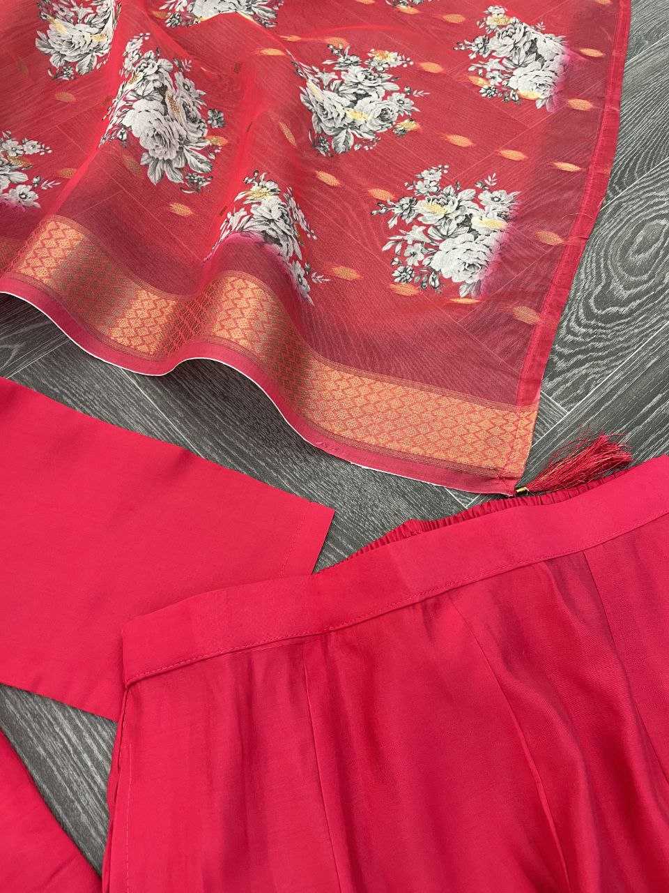 YNF VISCOSE CHANDERI RIN174 RAVIYA SUITS & DRESSES WHOLESALE EMBROPIDERY CHANDERI WEDDING PINK SUITS MANUFACTURE- Kapda Export