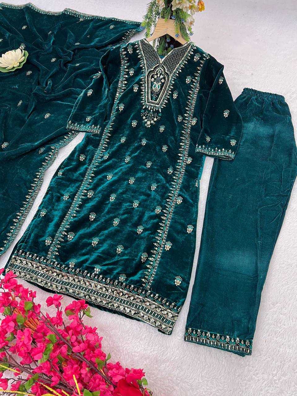 YNF VELVET KESH399 3132 SUITS & DRESSES WHOLESALE HIGH-LOW WEDDING EID SUITS MANUFACTURER- Kapda Export