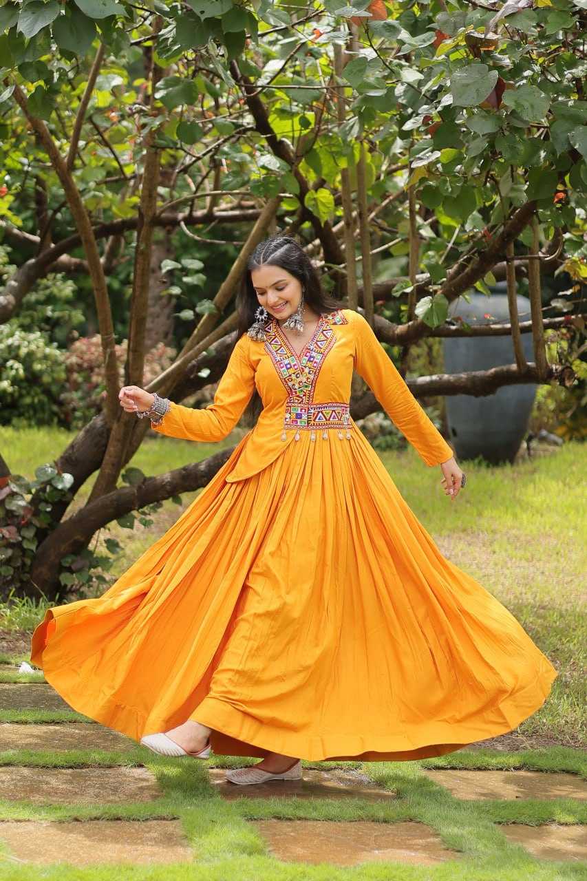 YNF RAYON KESH132 9199 GOWNS WHOLESALE FANCY LONG NAVRATRI GOWNS MANUFACTURER