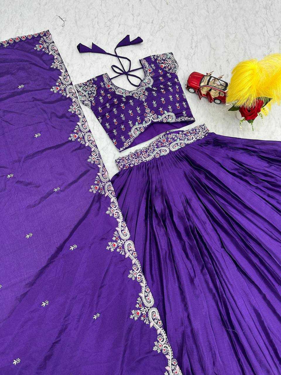 YNF CHINON KESH120 161 LEHENGAS WHOLESALE TRADITIONAL EMBROIDERED SILK LEHENGAS MANUFACTURER