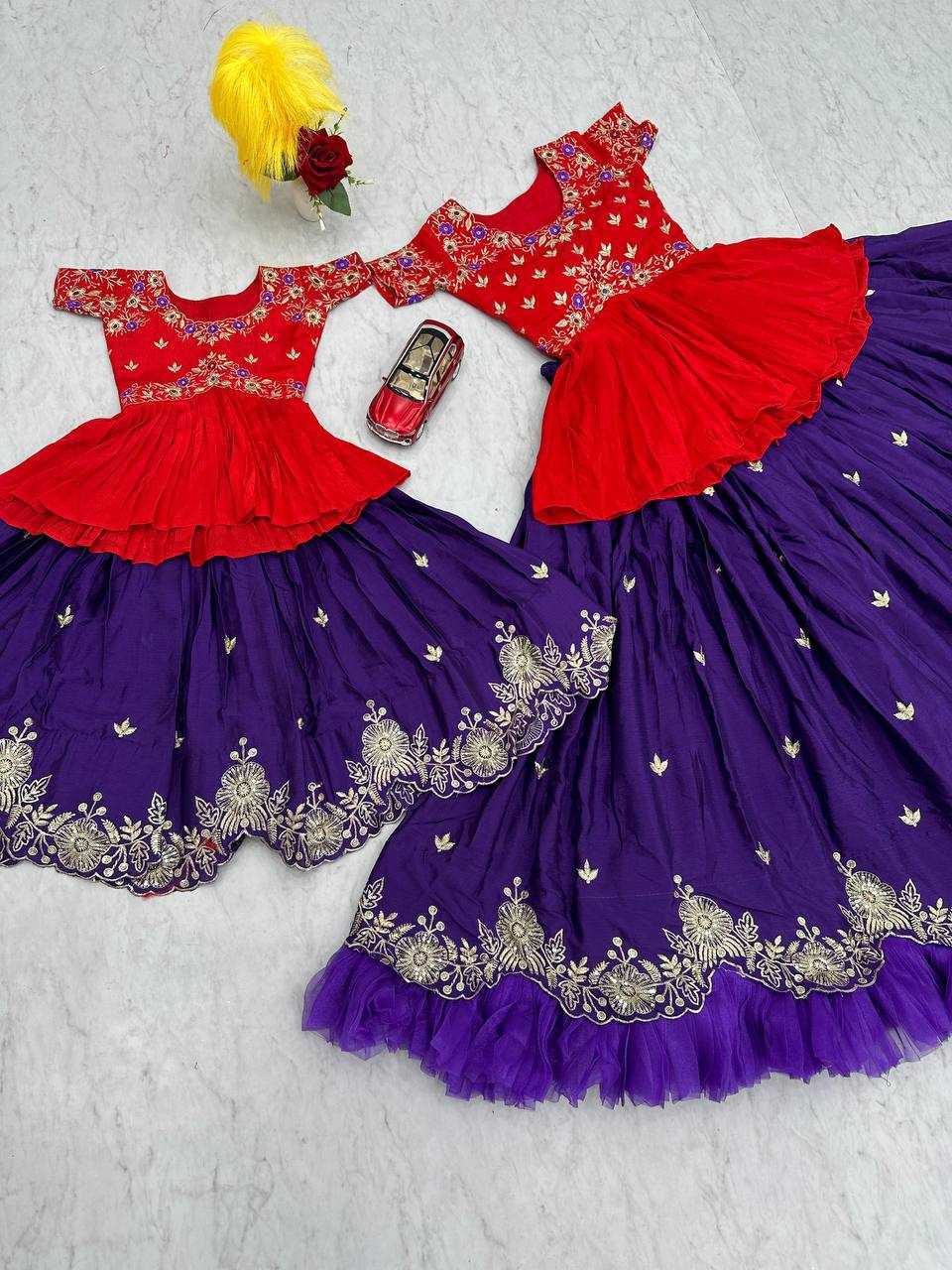 YNF CHINON KESH120 193 MOTHER & DAUGHTER WHOLESALE LEHENGAS MANUFACTURER