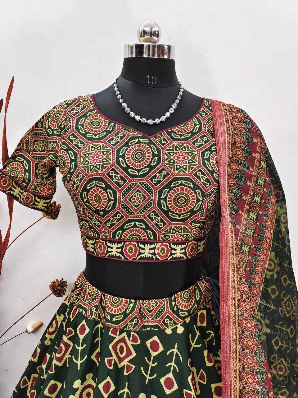 YNF COTTON KESH211 LDY67 LEHENGAS WHOLESALE TRADITIONAL PRINTED GREEN LEHENGAS MANUFACTURER