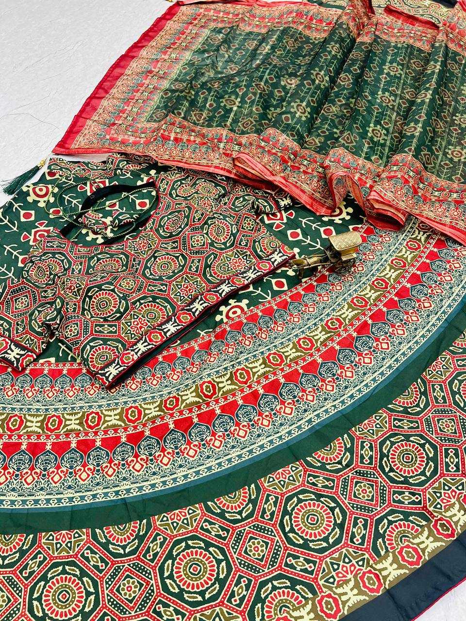 YNF COTTON KESH211 LDY67 LEHENGAS WHOLESALE TRADITIONAL PRINTED GREEN LEHENGAS MANUFACTURER