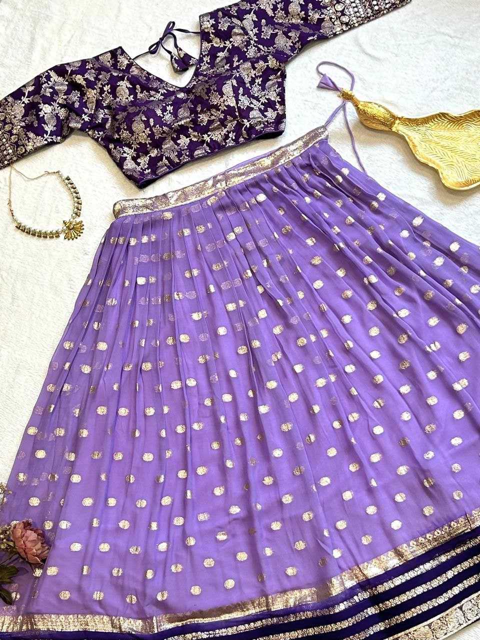 YNF HEAVY DOLA RIN197 SIMRAN LEHENGAS WHOLESALE FANCY EMBROIDERED LEHENGAS MANUFACTURER