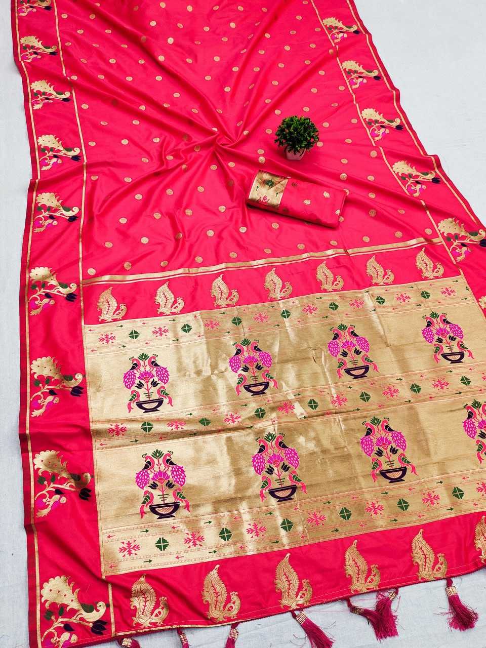 YNF PAITAHNI SILK RIN150 Avantika Gold SILK SAREES WHOLESALE PAITHANI SOFT SILK TRADITIONAL SILK PURE ZARI SILK SAREES MANUFACTURER