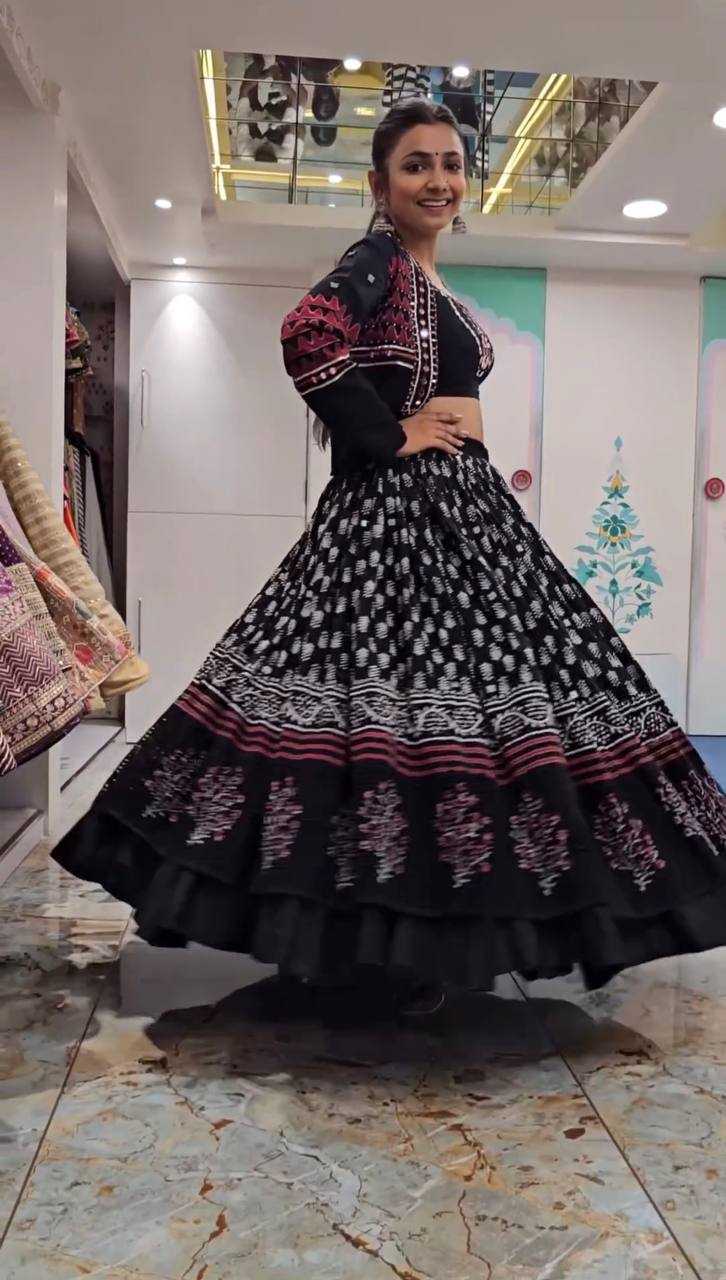 YNF CHINON KESH228 546 LEHENGAS WHOLESALE TRADITIONAL LEHENGAS MANUFACTURER- Kapda Export