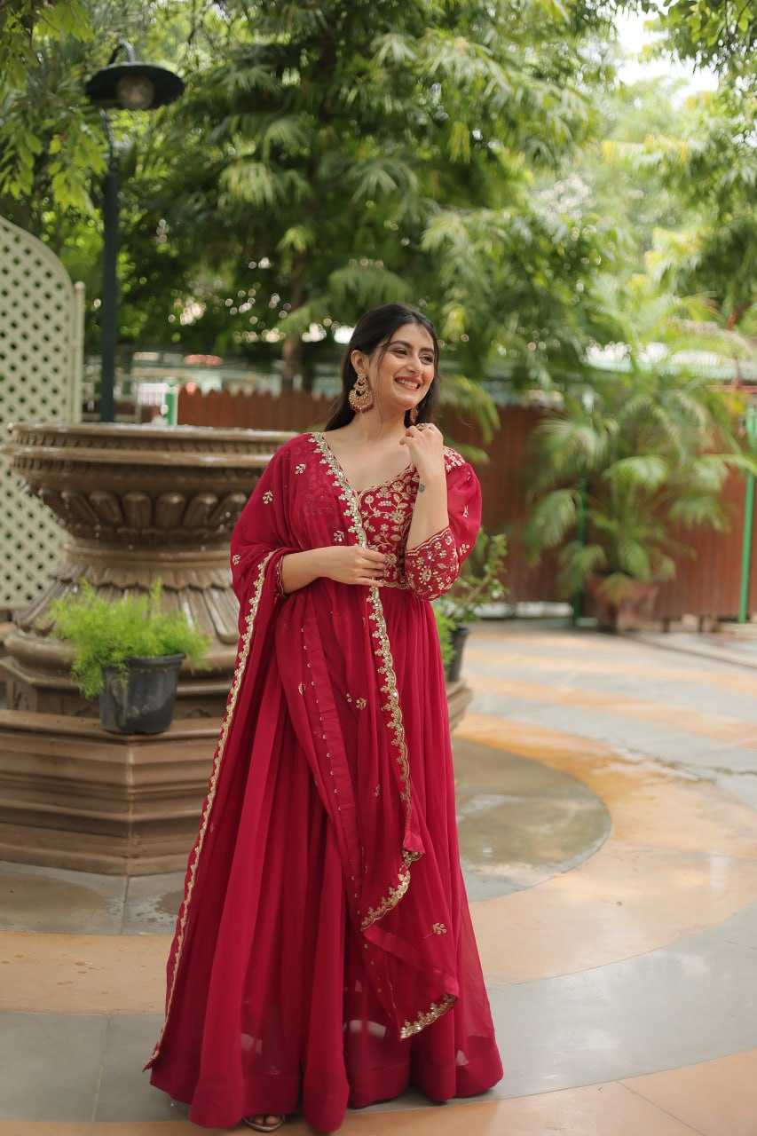 YNF FAUX BLOOMING KESH132 9208 GOWNS WHOLESALE EMBROIDERY LONG RED WEDDING GOWNS MANUFACTURER- Kapda Export