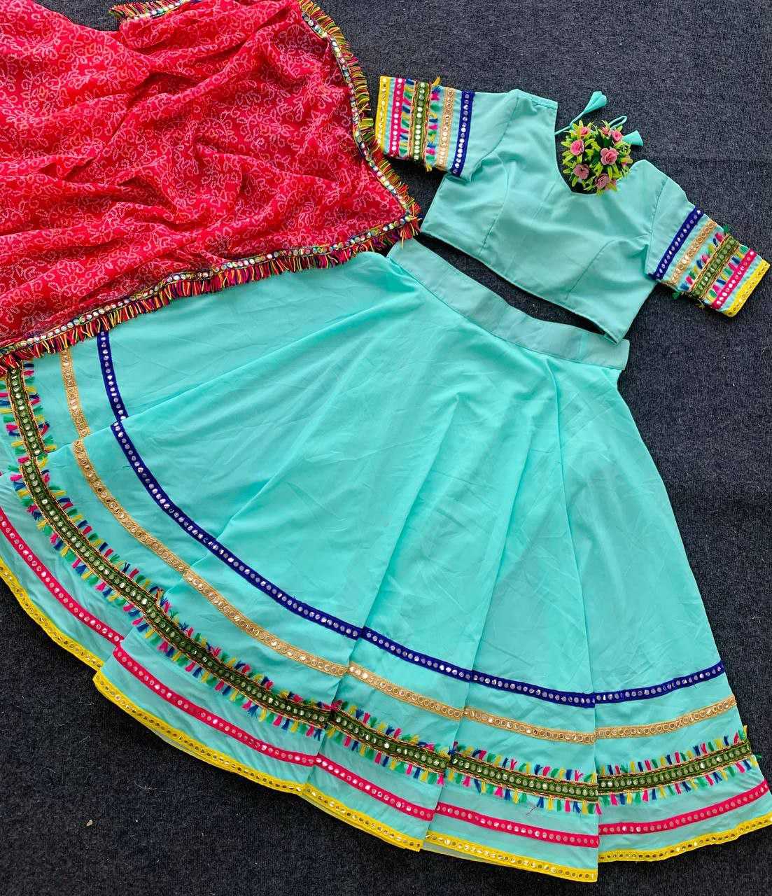 YNF HEAVY CHENTUN RIN202 565 LEHENGAS WHOLESALE TRADITIONAL CHANIYA CHOLI LEHENGAS MANUFACTURER