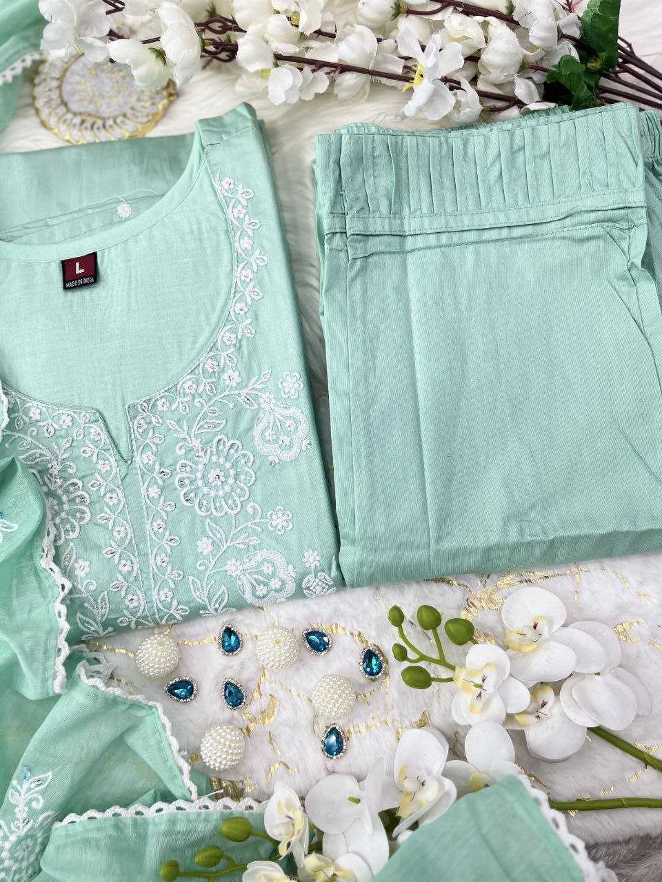 YNF MUSLIN KESH209 BHC03 SUITS & DRESSES WHOLESALE LADIES ZARI WORK EMBROIDERY SUIT MANUFACTURER