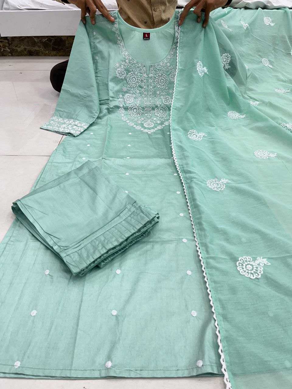 YNF MUSLIN KESH209 BHC03 SUITS & DRESSES WHOLESALE LADIES ZARI WORK EMBROIDERY SUIT MANUFACTURER