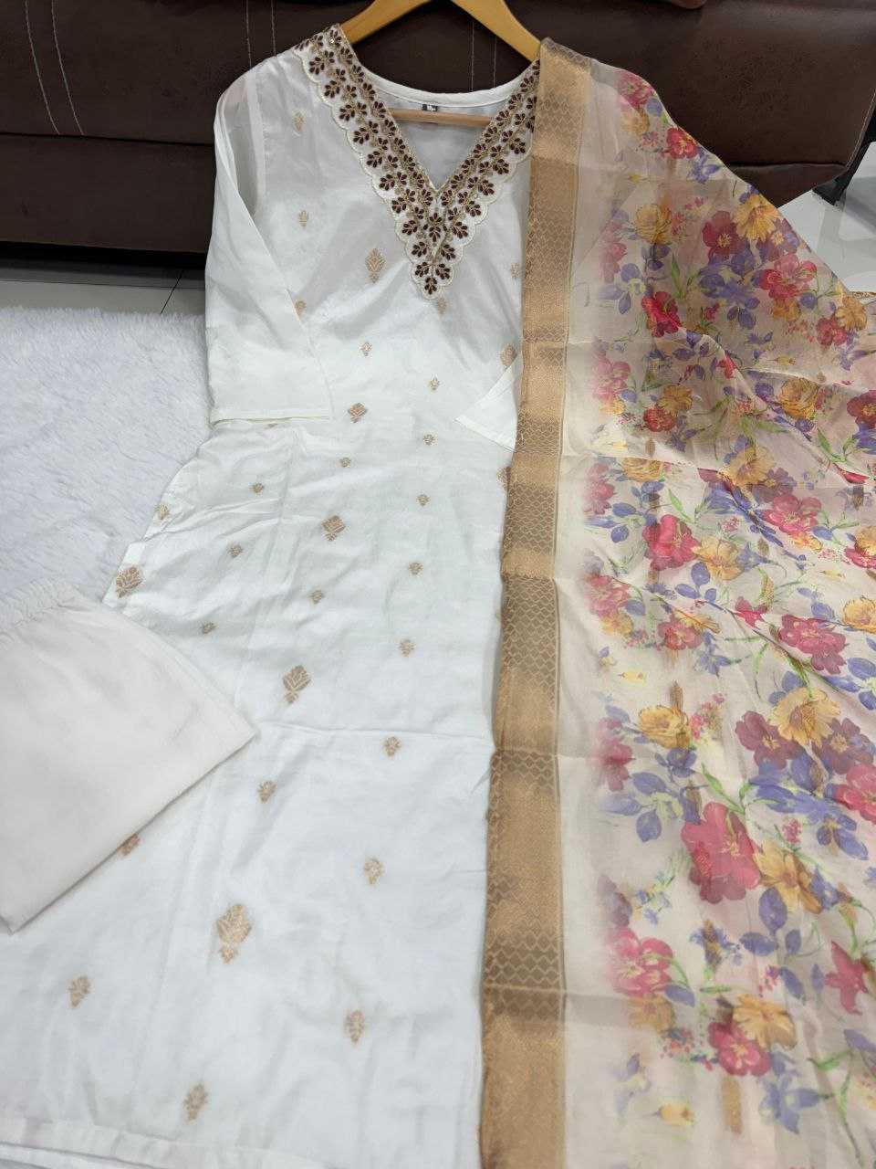 YNF NYLON KESH214 257 SUIT & DRESSES WHOLESALE LADIES EMBROIDERY WHITE SALWAR SUITS MANUFACTURER