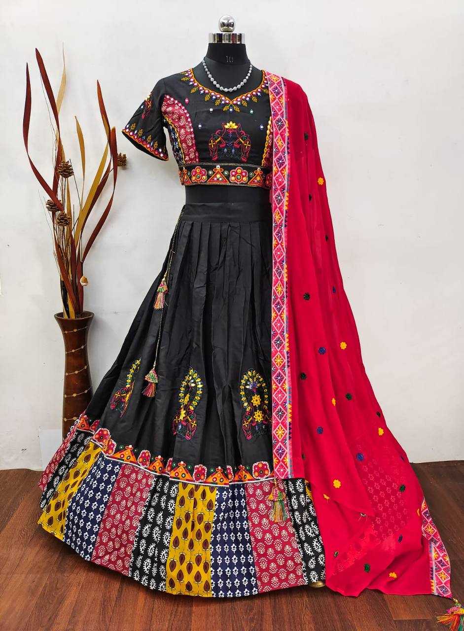 YNF COTTON KESH211 LDY118 LEHENGAS WHOLESALE TRADITIONAL PRINTED CHANIYTA CHOLI  LEHENGAS MANUFACTURER- Kapda Export