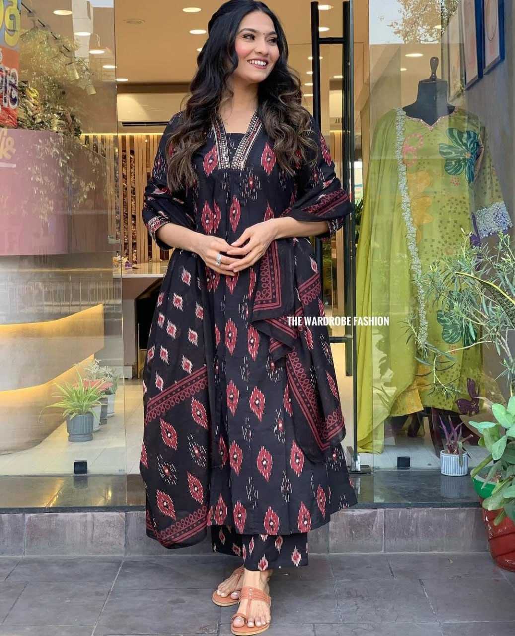 YNF COTTON RIN158 BlackMiror SUIT WHOLESALE LONG ANARAKLI COTTON PRINTED LADIES EMBROIDERY SUIT MANUFACTURER- Kapda Export