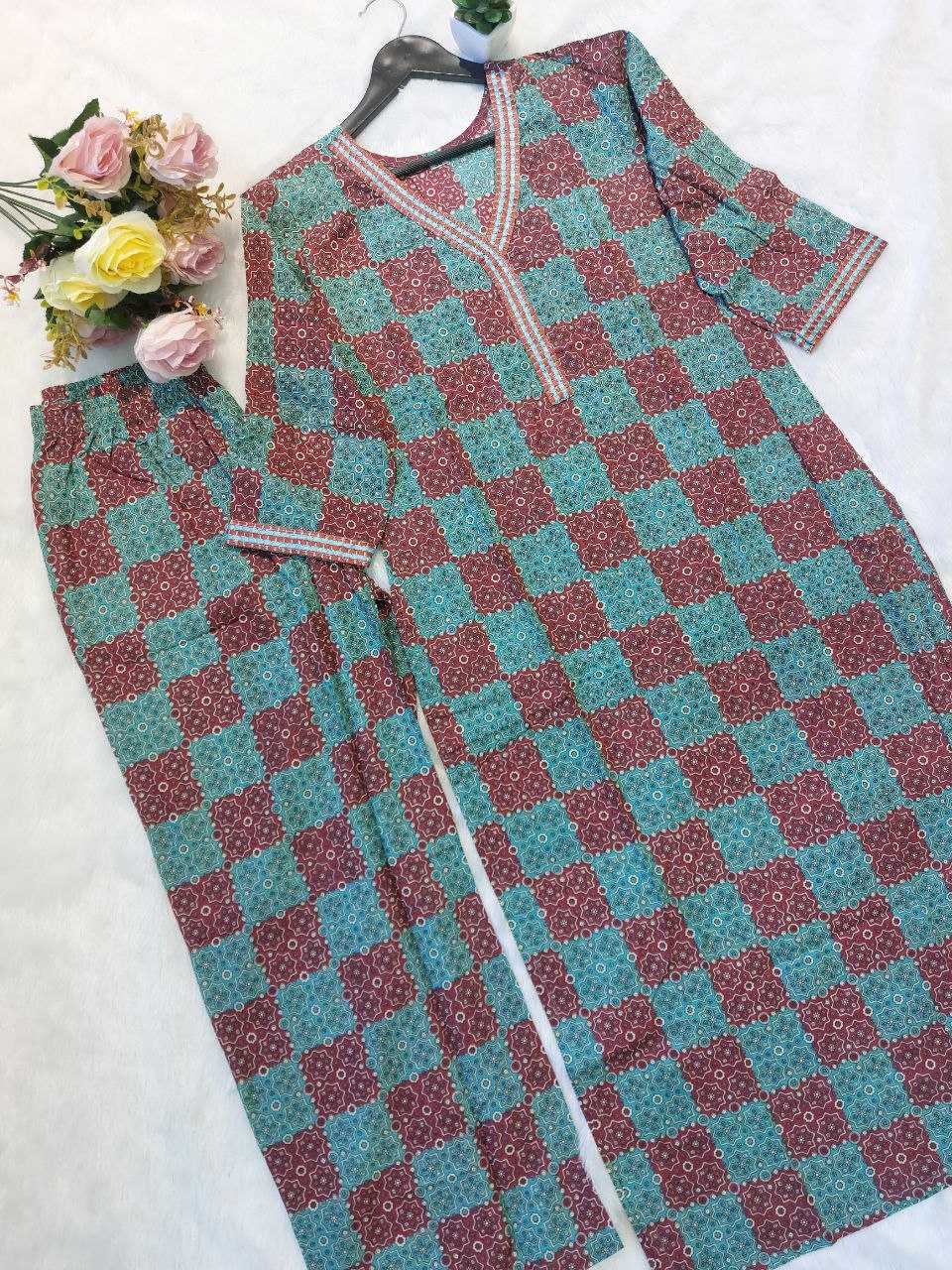 YNF COTTON RIN201 RRD47 KURTIS WHOLESALE KURTIS WITH BOTTOM PRINTED CASUAL KURTIS MANUFACTURER- Kapda Export