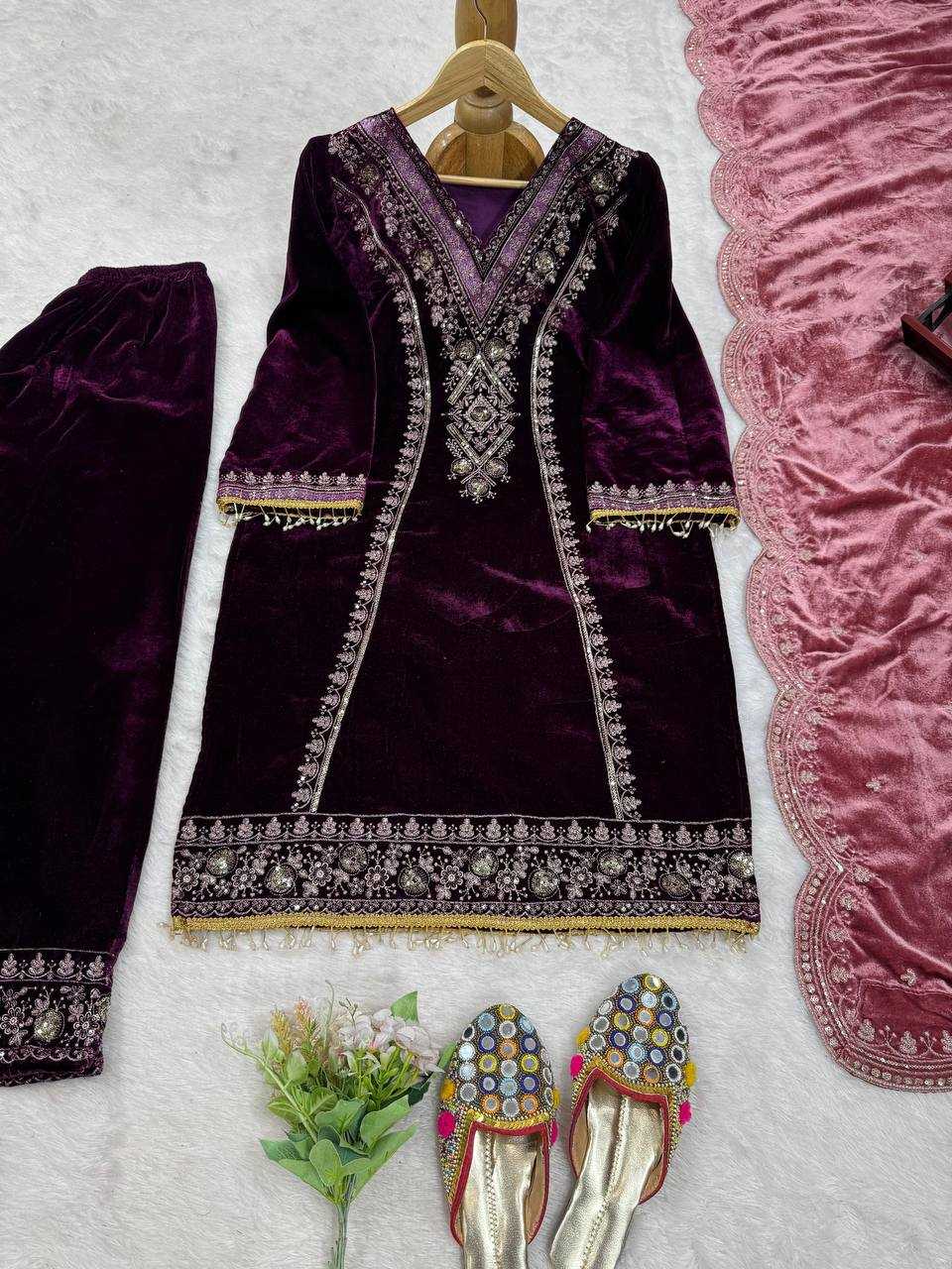 YNF FAUX GEORGETTE RIN169 5779 SUITS & DRESSES WHOLESALE EMBROIDERY DESIGNER PAKISTANI LADIES GEORGETTE SUITS MANUFACTURER- Kapda Export