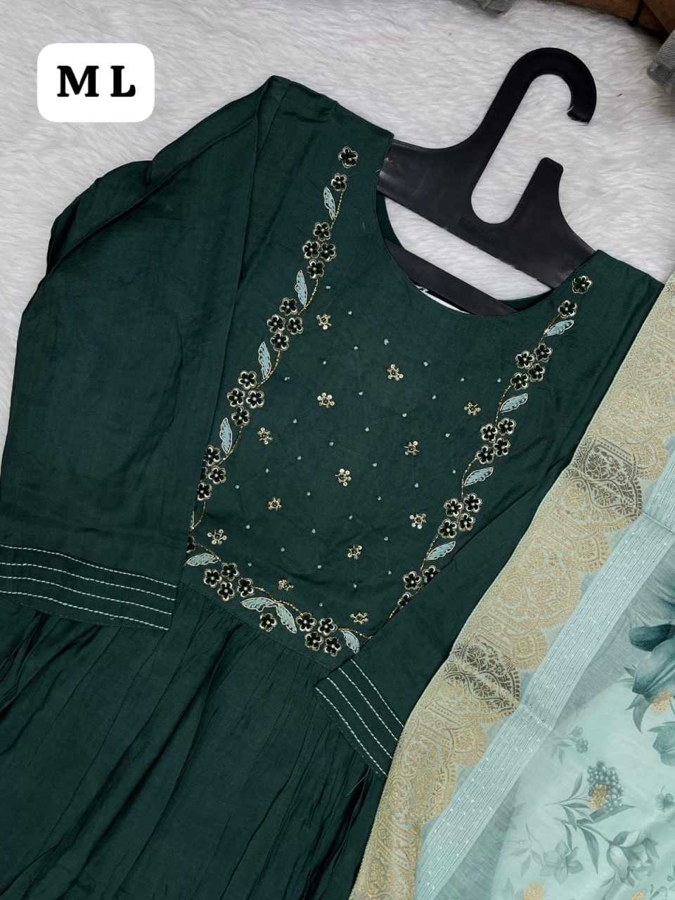 YNF HEAVY ROMAN SILK KESH258 VDA05 SUITS & DRESSES WHOLESALE EMBROIDEREY WEDDING LADIES SILK SUITS MANUFACTURE- Kapda Export