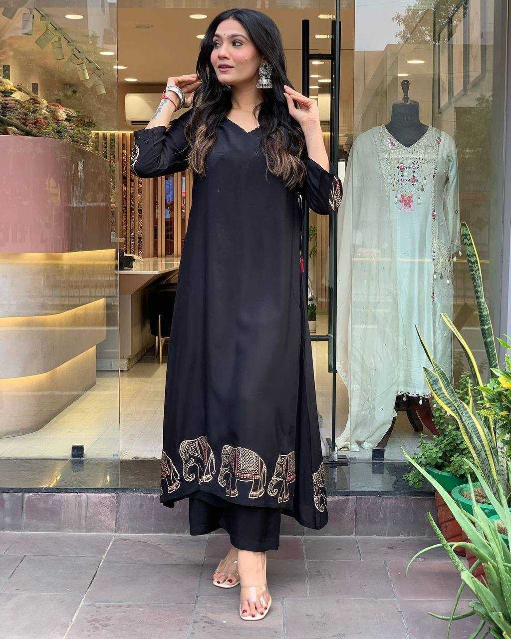 YNF MUSLIN KESH211 LDY115 KURTIS WHOLESALE FESTIVE LONG KURTI WITH BOTTOM BLACK KURTIS MANUFACTURER- Kapda Export