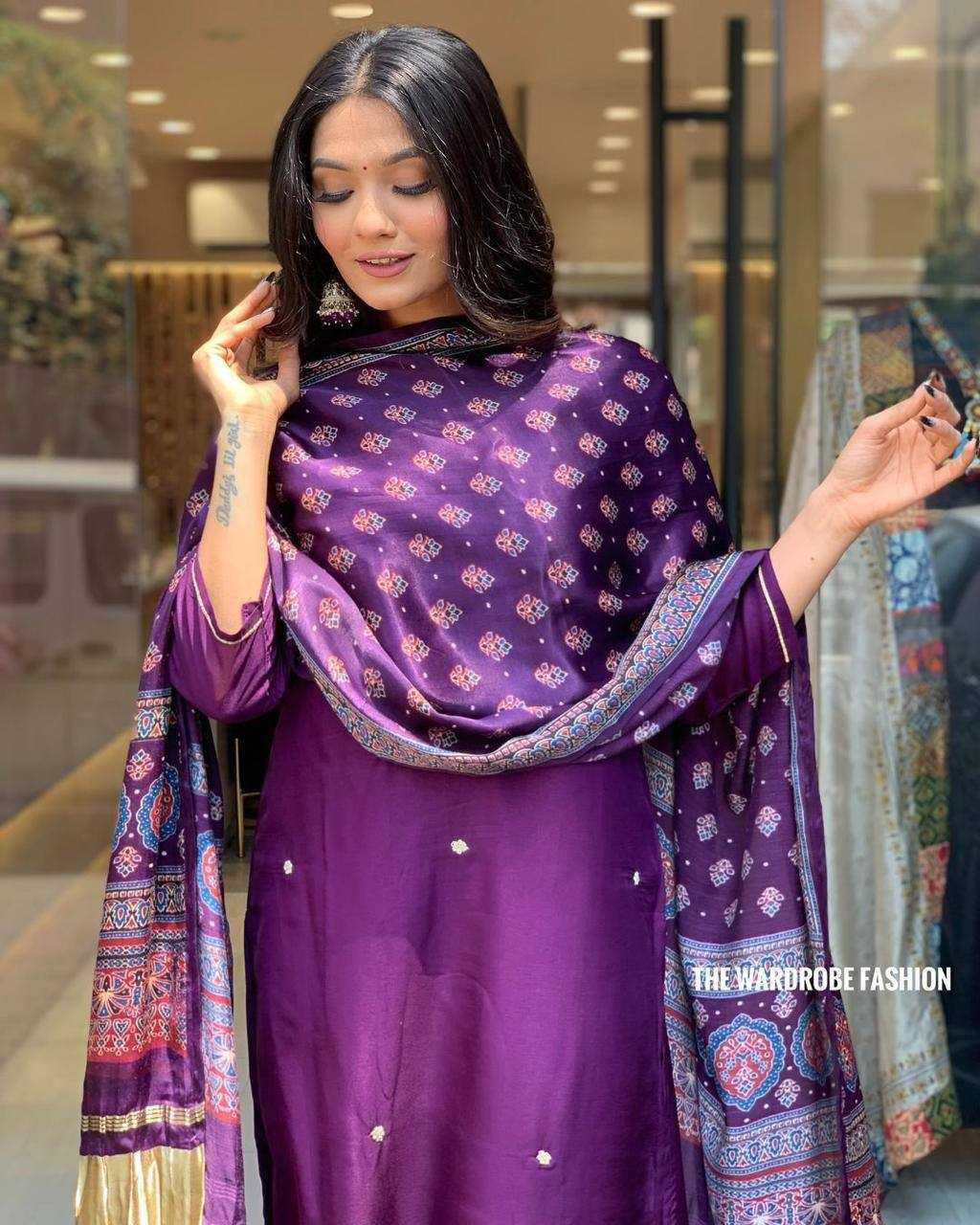 YNF PREMIUM ROMAN SILK KESH211 LDY119 SUITS & DRESSES WHOLESALE WEDDING SILK EMBROIDERED SUITS MANUFACTURE- Kapda Export