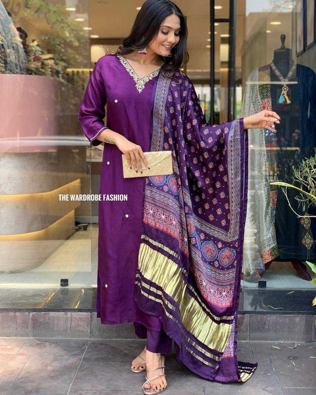 YNF PREMIUM ROMAN SILK KESH211 LDY119 SUITS & DRESSES WHOLESALE WEDDING SILK EMBROIDERED SUITS MANUFACTURE- Kapda Export