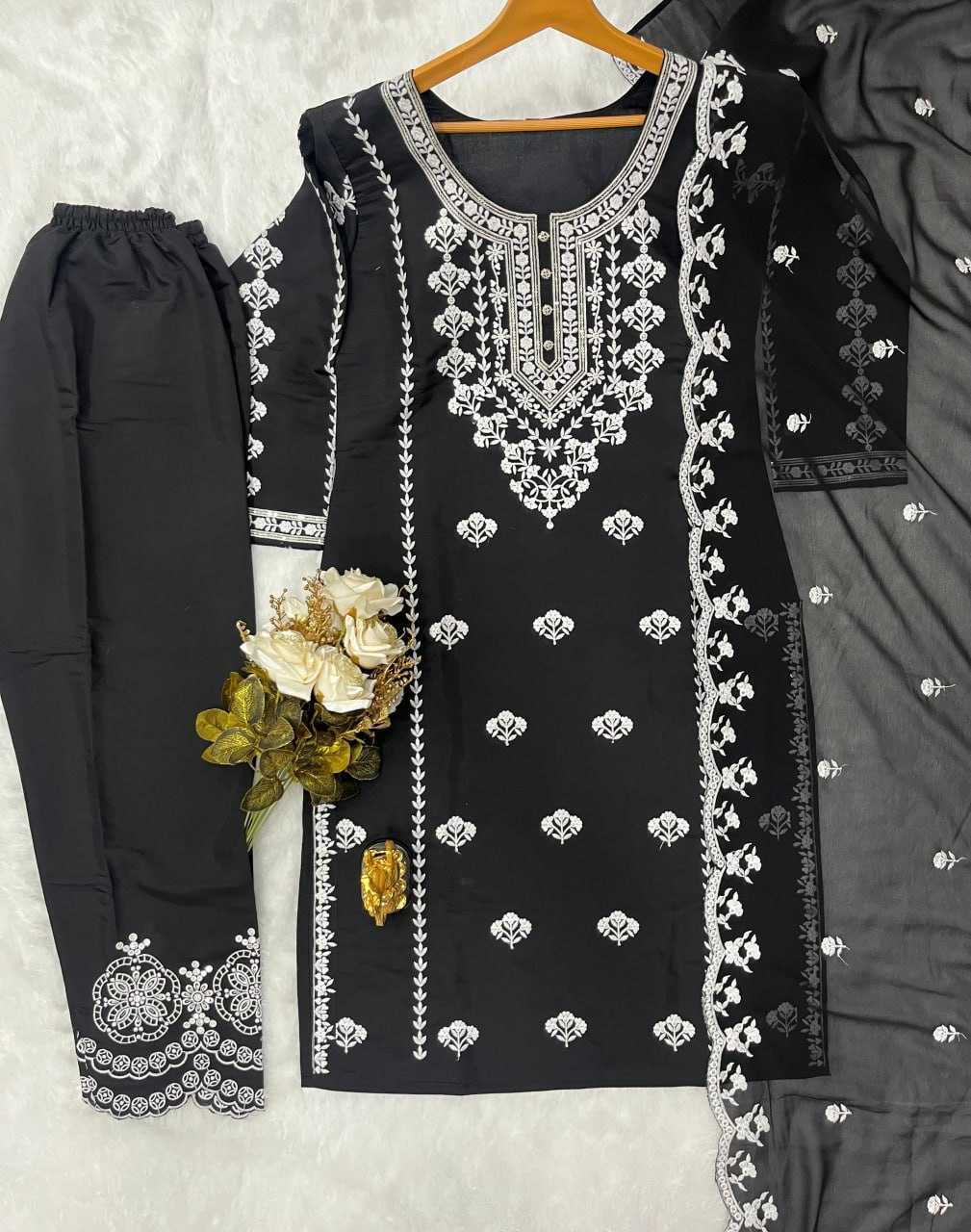 YNF ROMAN SILK KESH247 7013 SUITS & DRESSES WHOLESALE EMBROPIDERY PAKISTANI LADIES SUITS MANUFACTURE- Kapda Export