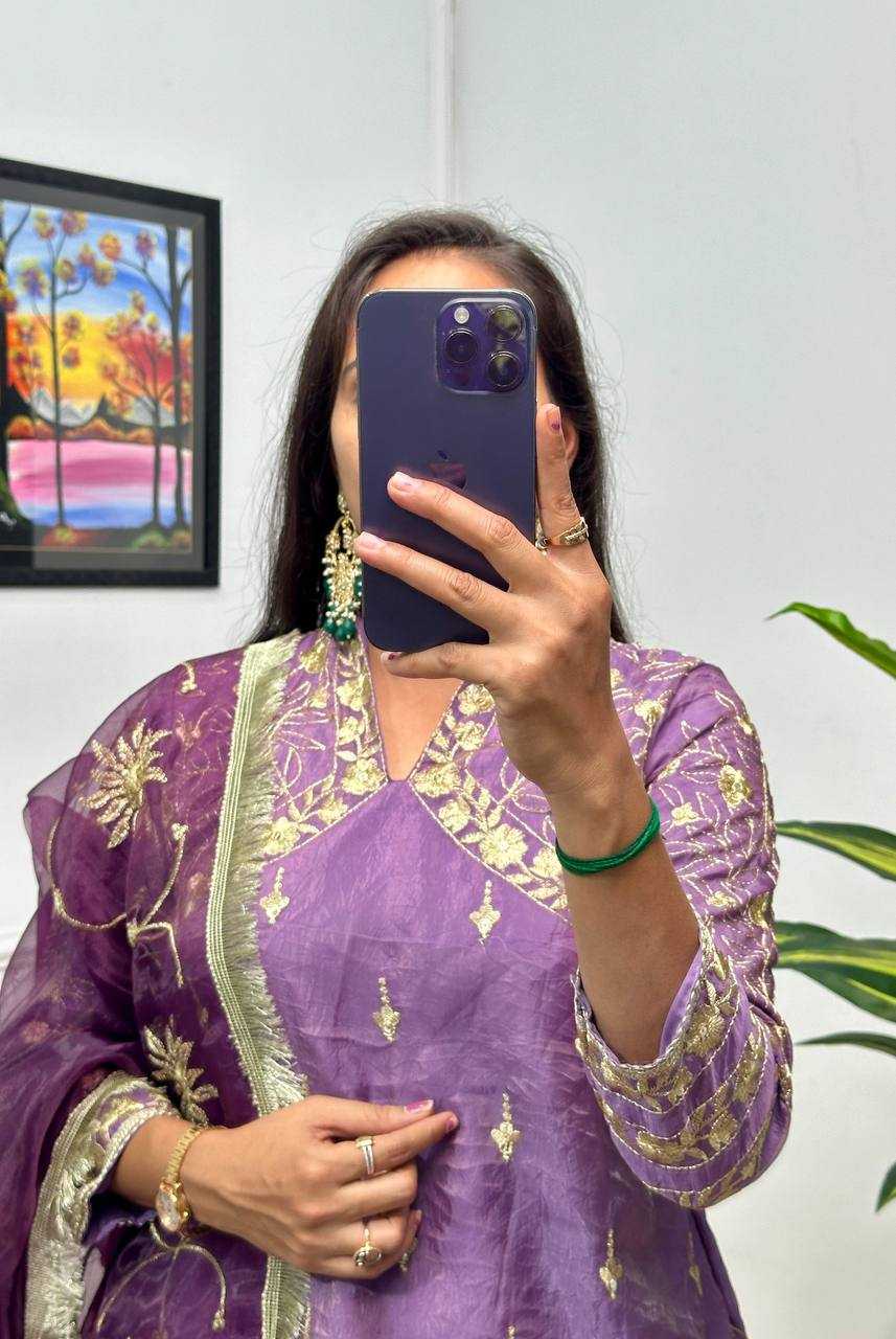 YNF RUSSIAN SILK RIN181 1071 LEHENGAS WHOLESALE SILK EMBROIDERED PURPLE LEHENGAS MANUFACTURER- Kapda Export