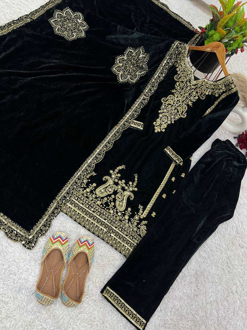 YNF VELVET KESH122 399 SUITS & DRESSES WHOLESALE EMBROPIDERY VELVET PARTY WEAR BLACK SUITS MANUFACTURE- Kapda Export