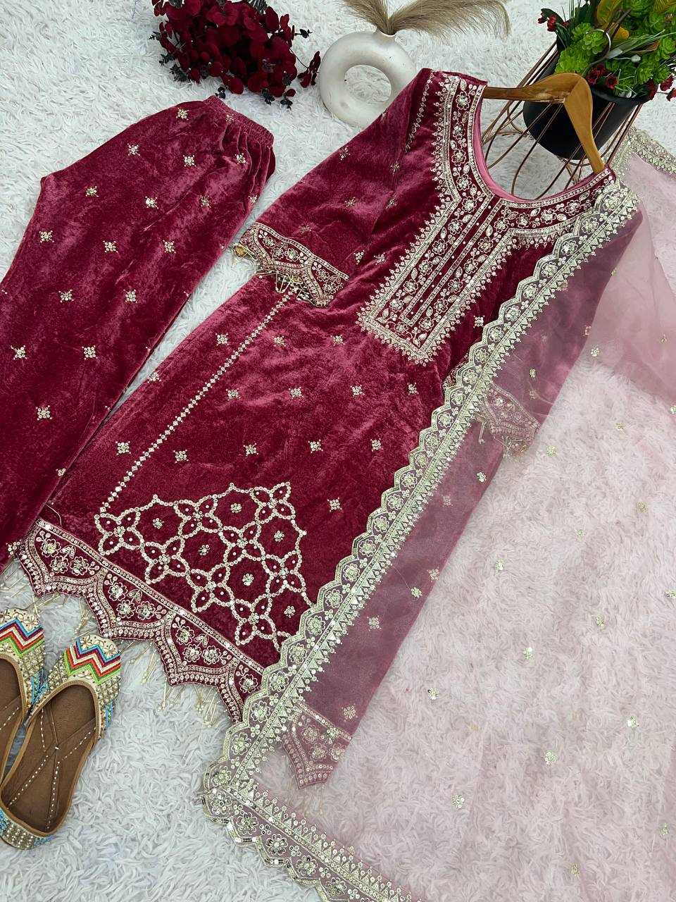 YNF VELVET KESH124 828S UITS & DRESSES WHOLESALE PAKISTANI EMBROIDERY VELVET EID COLLECTIONS SUITS MANUFACTURE- Kapda Export