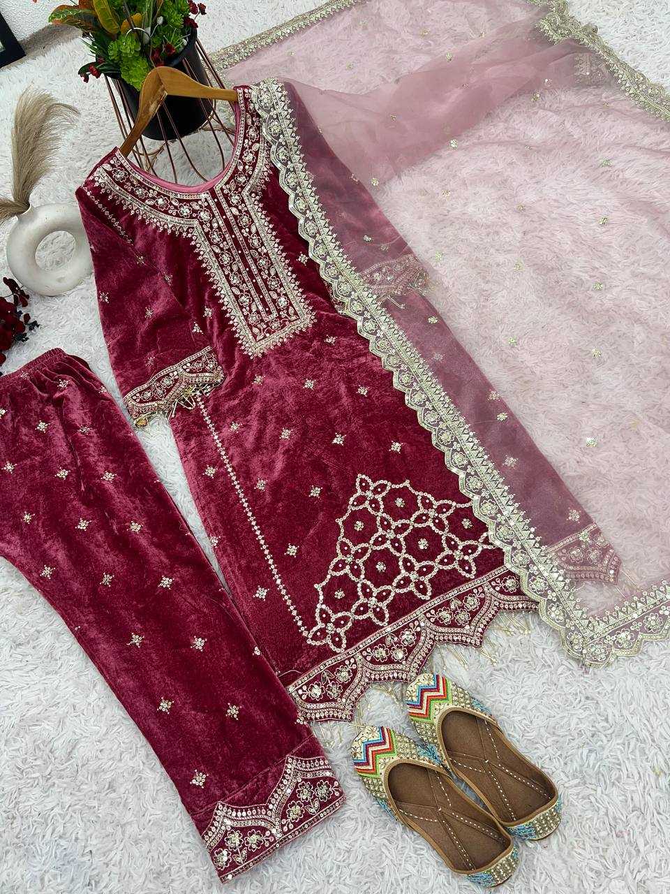 YNF VELVET KESH124 828S UITS & DRESSES WHOLESALE PAKISTANI EMBROIDERY VELVET EID COLLECTIONS SUITS MANUFACTURE- Kapda Export