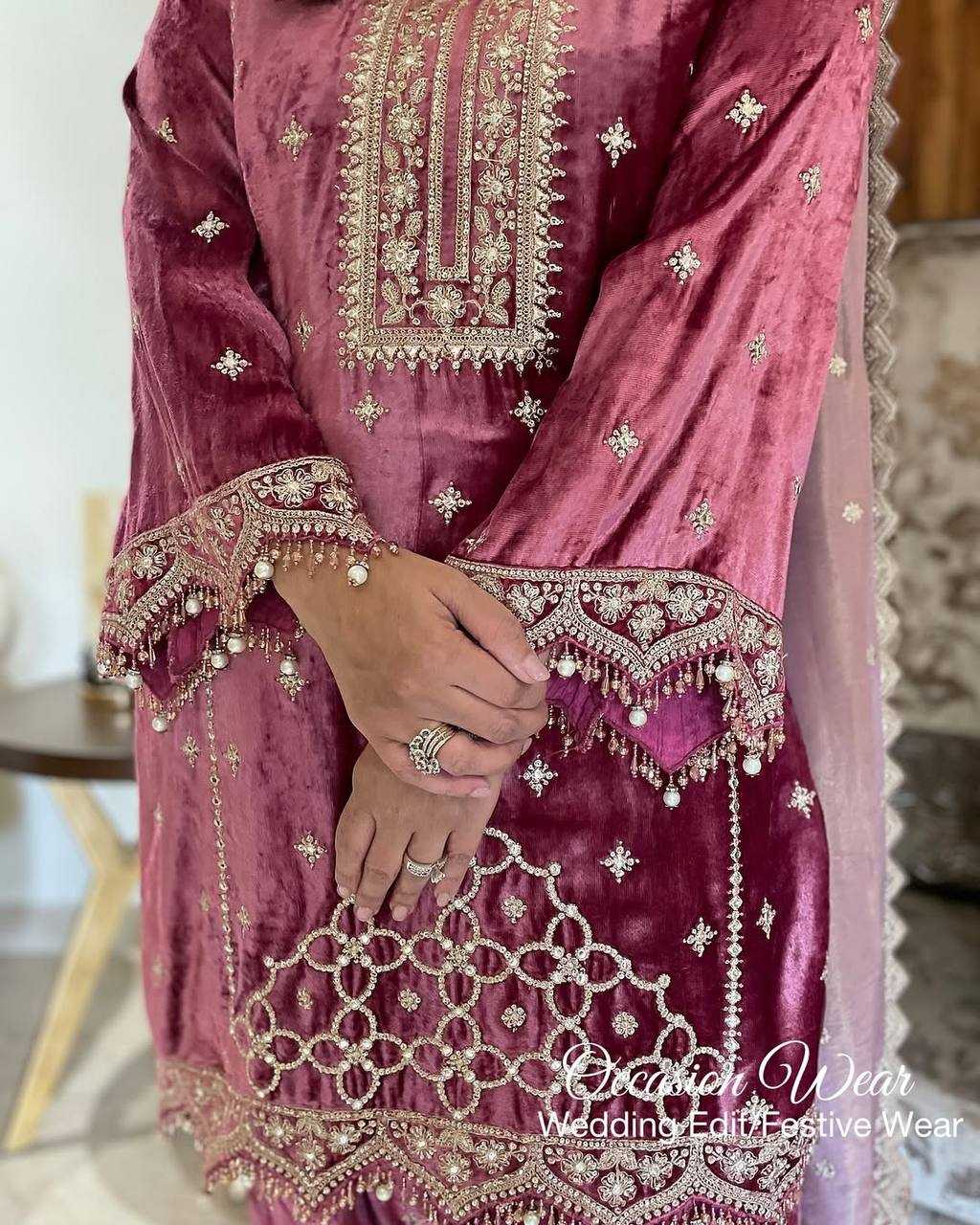 YNF VELVET KESH124 828S UITS & DRESSES WHOLESALE PAKISTANI EMBROIDERY VELVET EID COLLECTIONS SUITS MANUFACTURE- Kapda Export