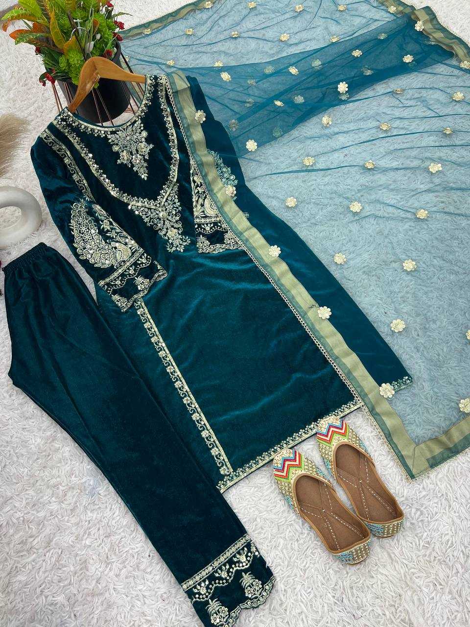 YNF VELVET KESH128 400 SUITS & DRESSES WHOLESALE VELVET PARTY WEAR EMBROIDERY SUITS MANUFACTURE- Kapda Export