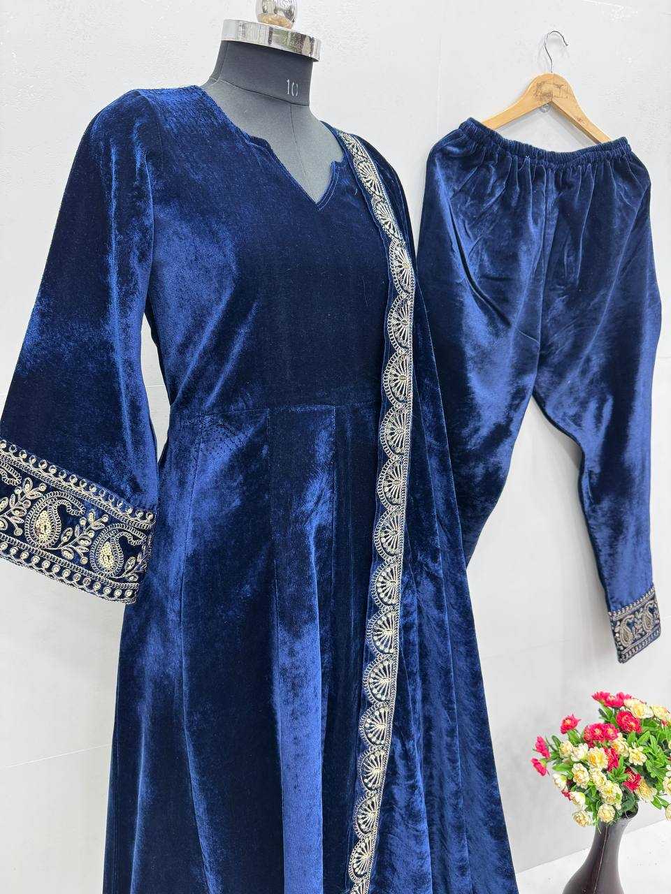 YNF VELVET KESH139 1662 GOWNS WHOLESALE BLUE ANARAKLI VELVET MANUFACTURER- Kapda Export