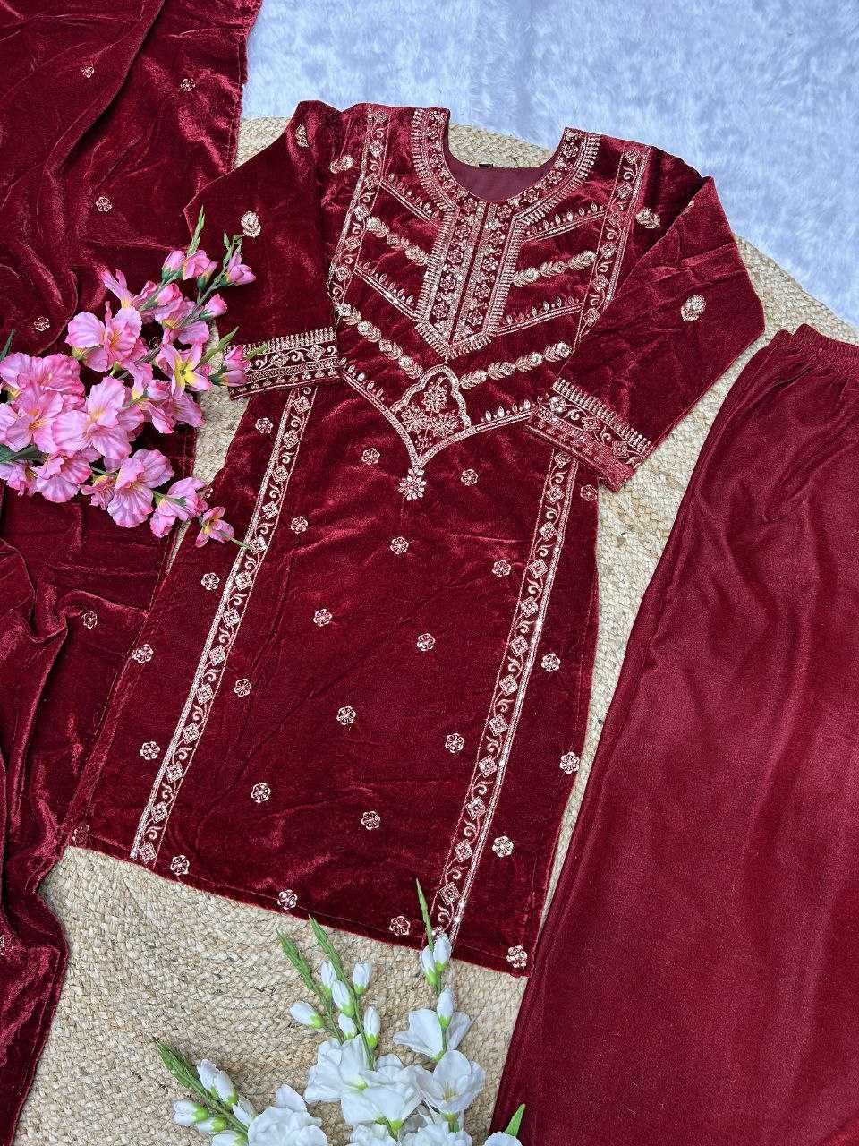 YNF VELVET KESH164 G80 SUITS & DRESSES WHOLESALE EMBROIDEREY PARTY WEAR VELVET SUITS MANUFACTURE- Kapda Export