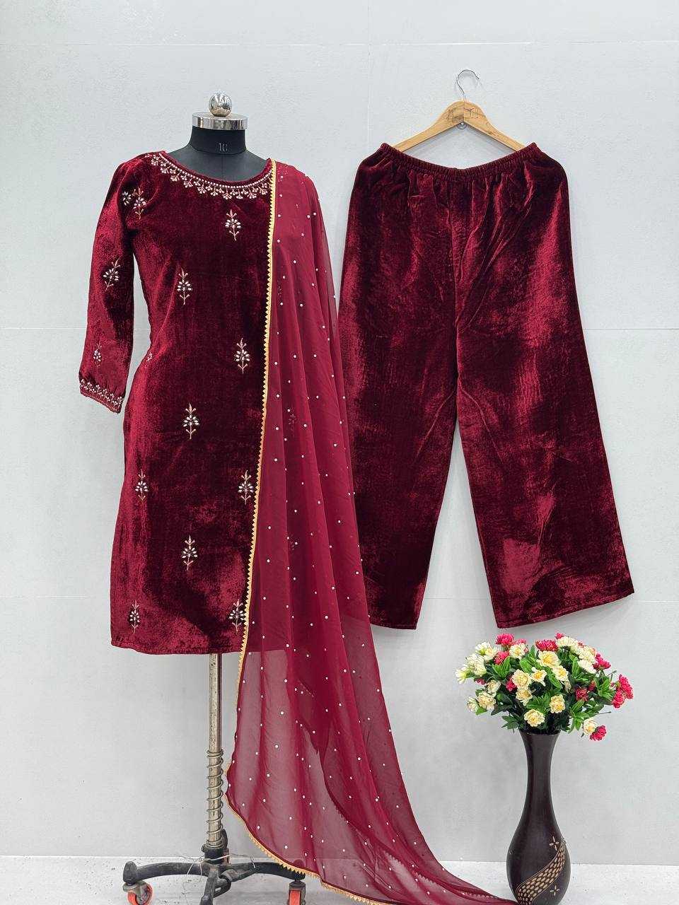 YNF VELVET KESKESH239  188 SUITS & DRESSES WHOLESALE EMBROIDEREY WEDDING LADIES VELVET SUITS MANUFACTURE- Kapda Export