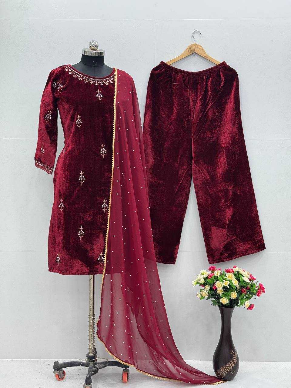 YNF VELVET KESKESH239  188 SUITS & DRESSES WHOLESALE EMBROIDEREY WEDDING LADIES VELVET SUITS MANUFACTURE- Kapda Export