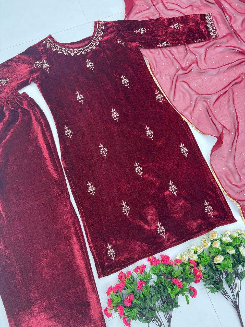 YNF VELVET KESKESH239  188 SUITS & DRESSES WHOLESALE EMBROIDEREY WEDDING LADIES VELVET SUITS MANUFACTURE- Kapda Export