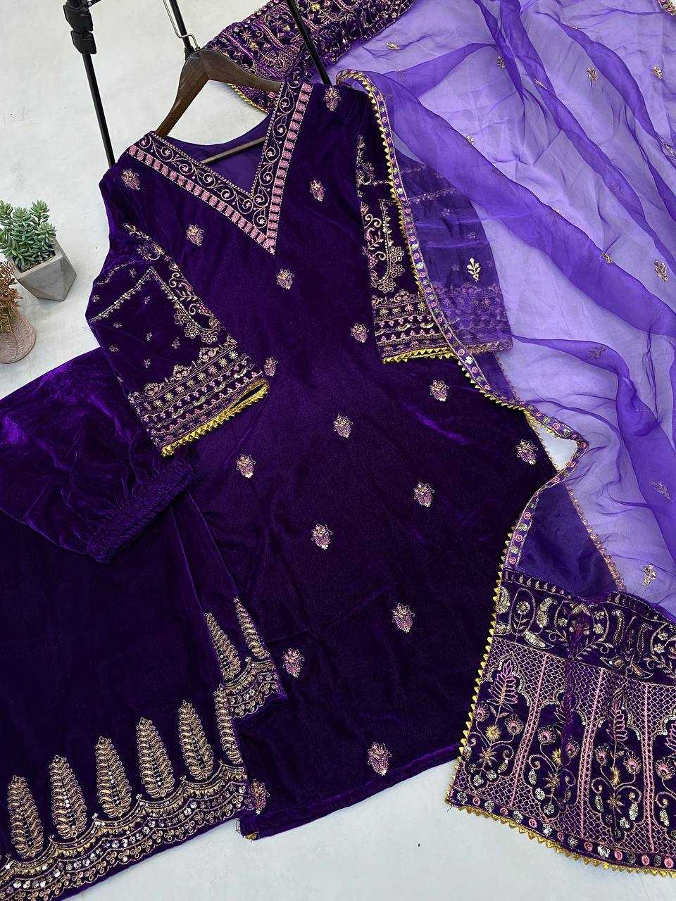 YNF VELVET RIN110 289 SUITS & DRESSES WHOLESALE BLUE EMBROIDERED PARTY WEAR VELVET PAKISTANI SUITS MANUFACTURER- Kapda Export