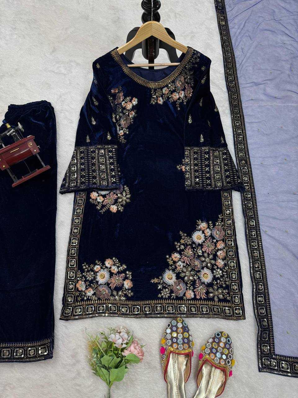 YNF VELVET RIN133 1488 SUITS & DRESSES WHOLESALE BLUE SALWAR EMBROIDERED PARTY WEAR VELVET SUITS MANUFACTURER- Kapda Export