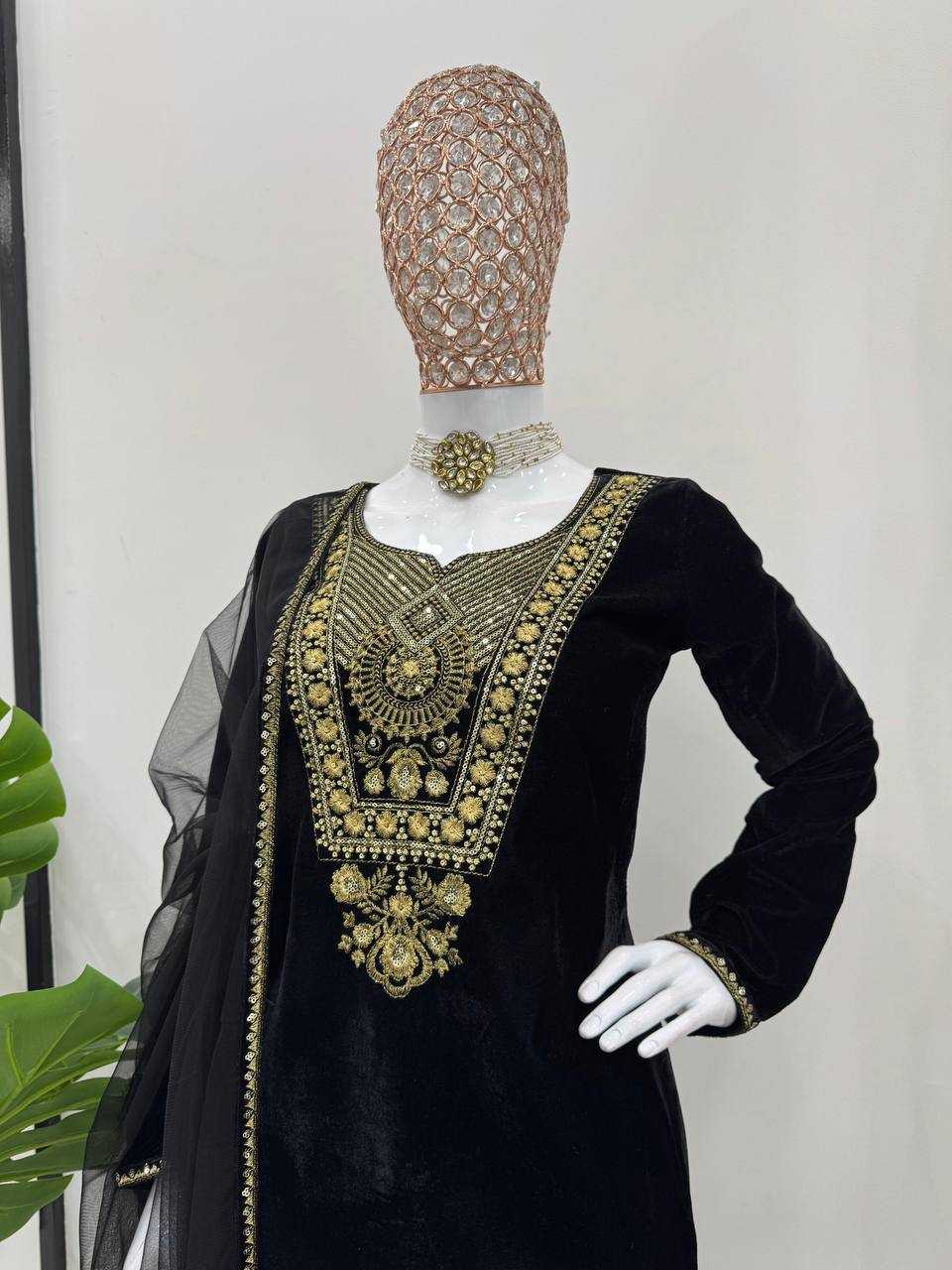 YNF VELVET RIN169 5775 SUITS & DRESSES WHOLESALE EMBROPIDERY VELVET PARTY WEAR BLACK SUITS MANUFACTURE- Kapda Export