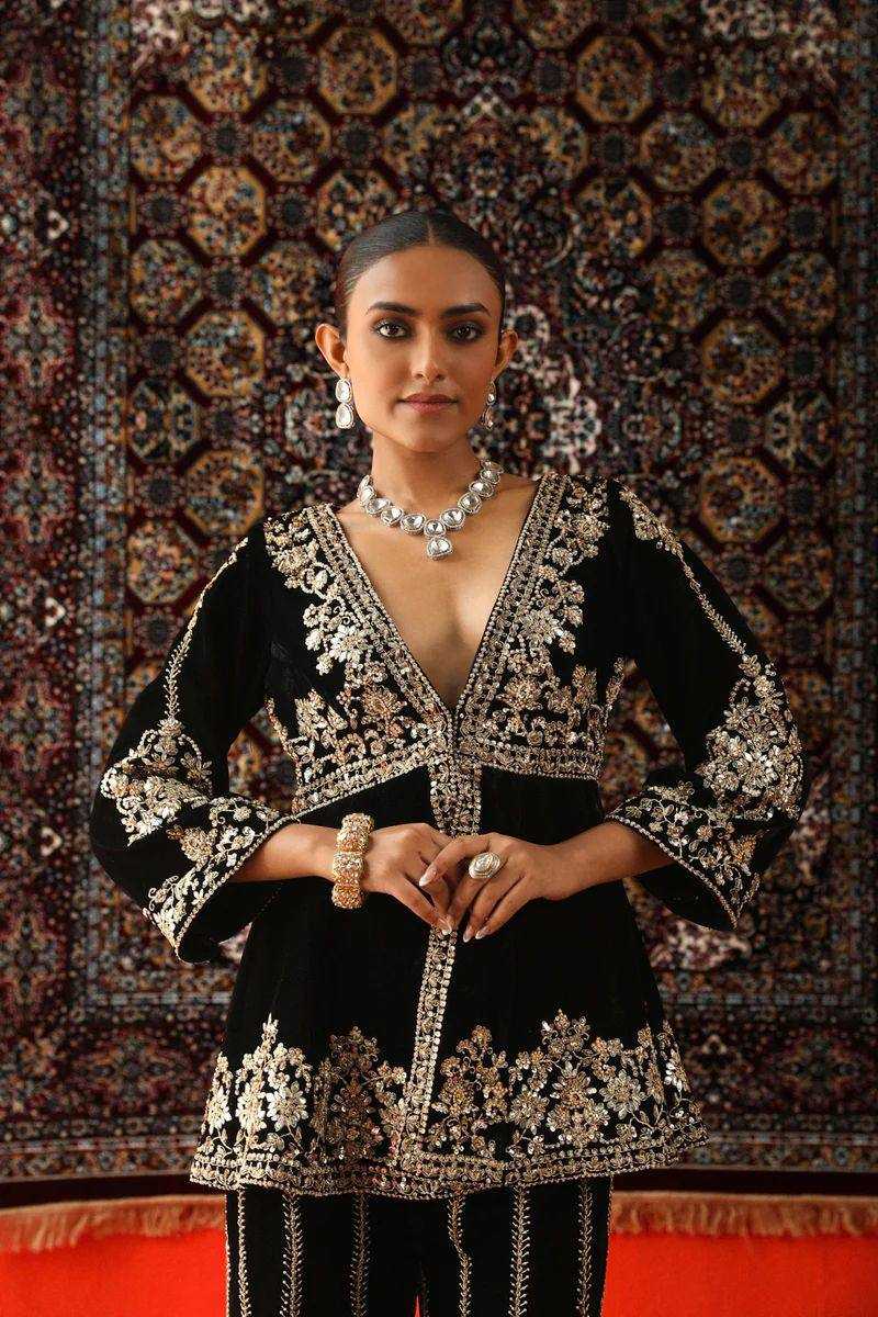 YNF VELVET RIN201 5788 SUITS & DRESSES WHOLESALE PARTY WEAR BLACK SALWAR PAKISTANI EMBROIDERY VELVET EID COLLECTIONS SUITS MANUFACTURE- Kapda Export