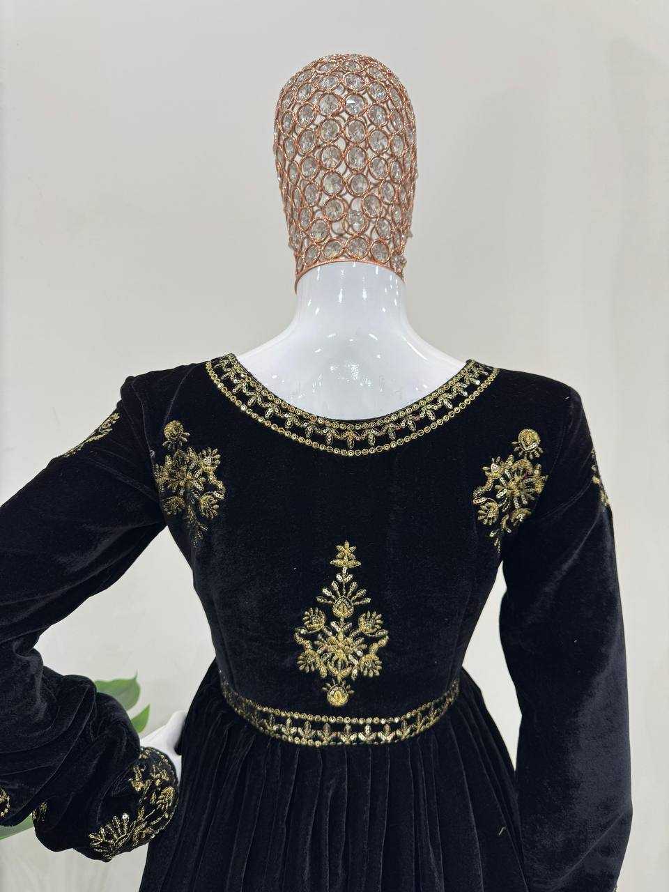 YNF VELVET RIN201 5788 SUITS & DRESSES WHOLESALE PARTY WEAR BLACK SALWAR PAKISTANI EMBROIDERY VELVET EID COLLECTIONS SUITS MANUFACTURE- Kapda Export