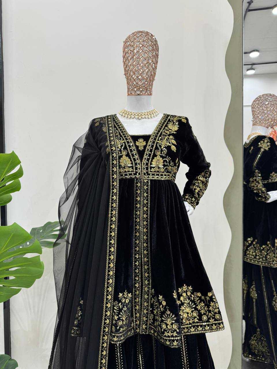 YNF VELVET RIN201 5788 SUITS & DRESSES WHOLESALE PARTY WEAR BLACK SALWAR PAKISTANI EMBROIDERY VELVET EID COLLECTIONS SUITS MANUFACTURE- Kapda Export