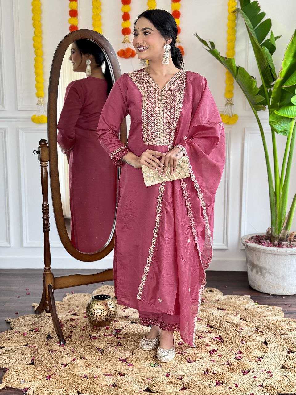 YNF VISCOSE CHANDERI RIN174 MADHVI   & DRESSES WHOLESA EMBRODERY WEDDING CHANDERI SUITS MANUFACTURER- Kapda Export