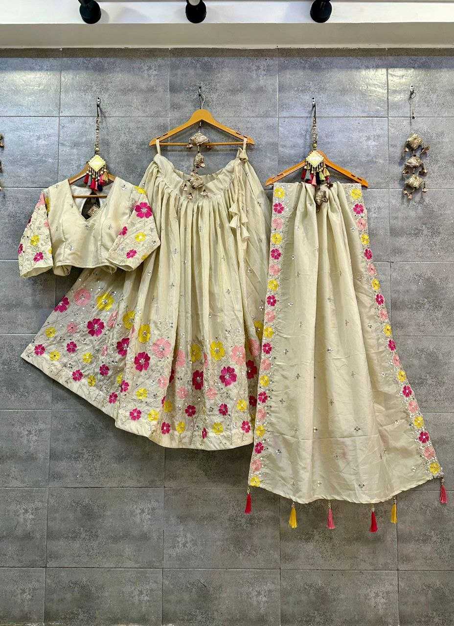 YNF TISSUE SILK KESH179 AHB128 LAHENGAS WHOLESALE DESIGNER LAYERED WITH CANCAN LAHENGAS MANUFACTURER- Kapda Export