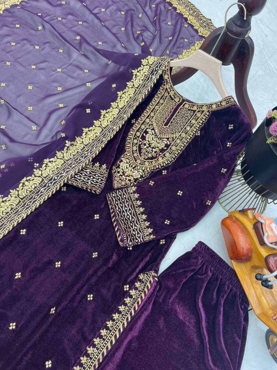 Ynf Velvet KESH158 6002 Gowns Wholesale Embroidery Gowns Velvet Gowns Gown With Dupatta Manufacturer- Kapda Export
