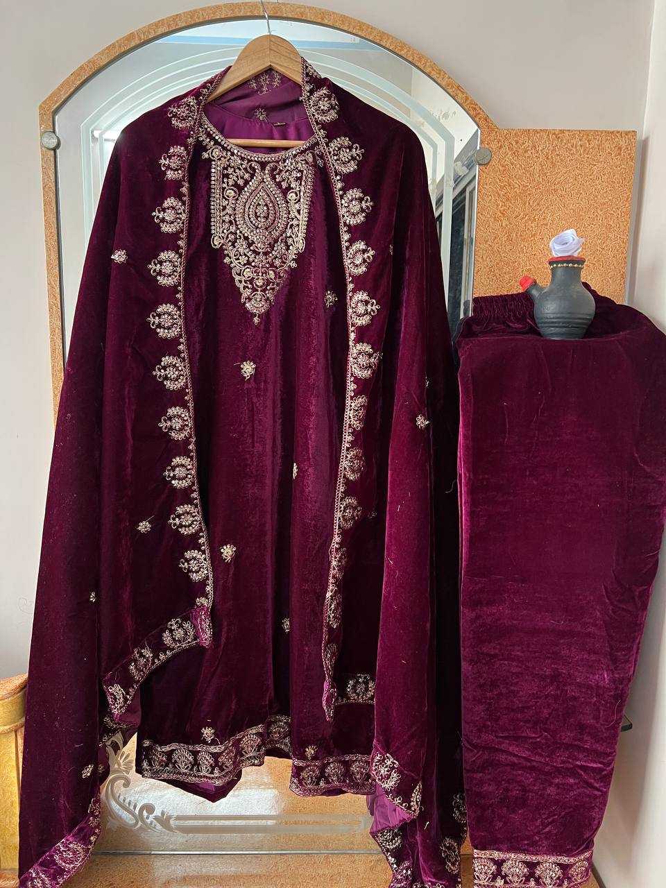 YNF VELVET  KESH399 3135 SUITS & DRESSES WHOLESAL EWEDDING EMBROIDERY  EID SUITS  MANUFACTURER- Kapda Export