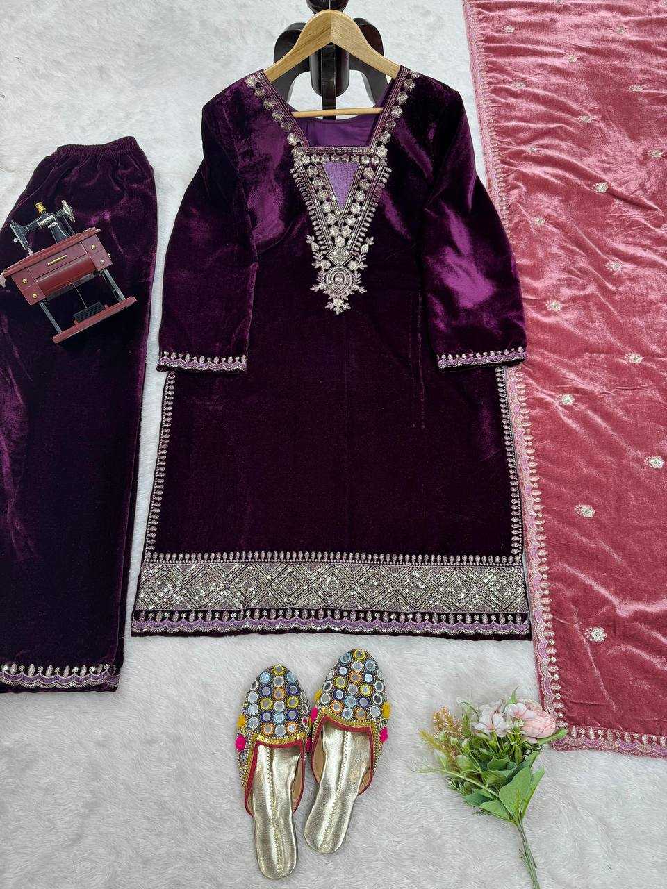 YNF VISCOSE VELVET RIN169 5801 SUITS & DRESSES WHOLESALE VELVET EMBROIDERY PARTY WEAR SUITS MANUFACTURER- Kapda Export